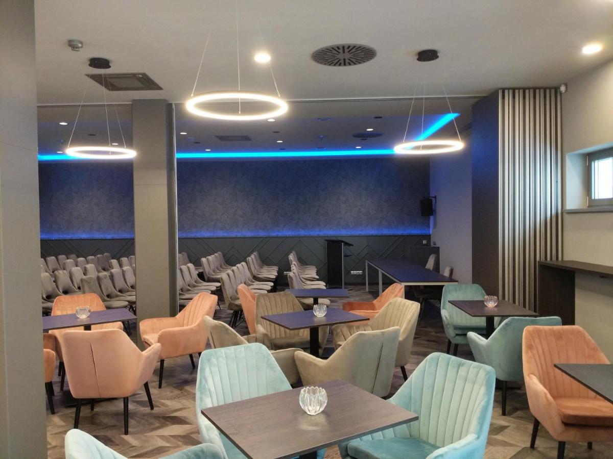 Wellness Hotel Panorama Trenčianske Teplice Exteriör bild