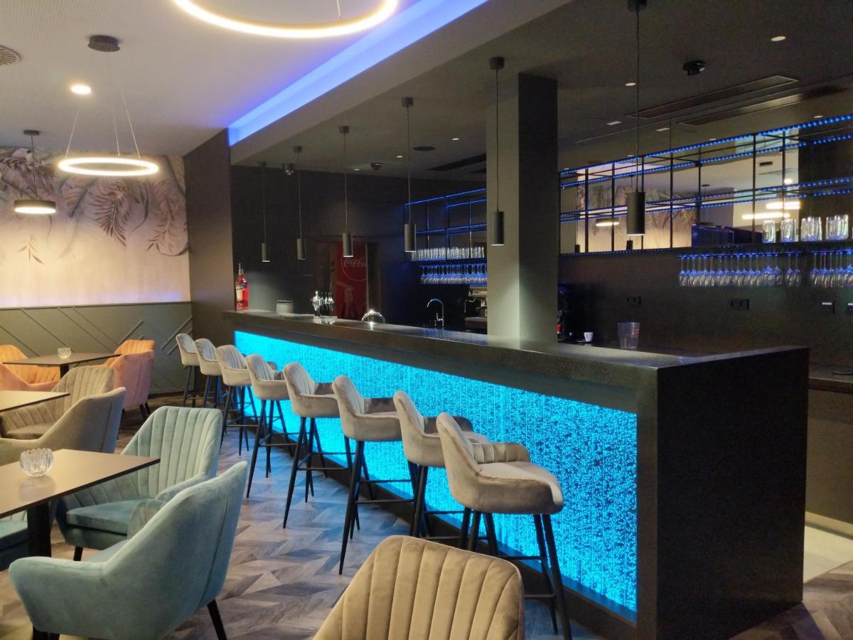 Wellness Hotel Panorama Trenčianske Teplice Exteriör bild