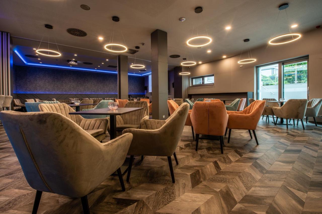 Wellness Hotel Panorama Trenčianske Teplice Exteriör bild