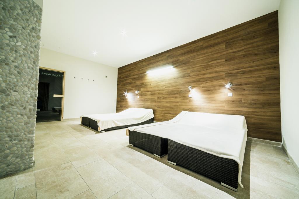 Wellness Hotel Panorama Trenčianske Teplice Exteriör bild