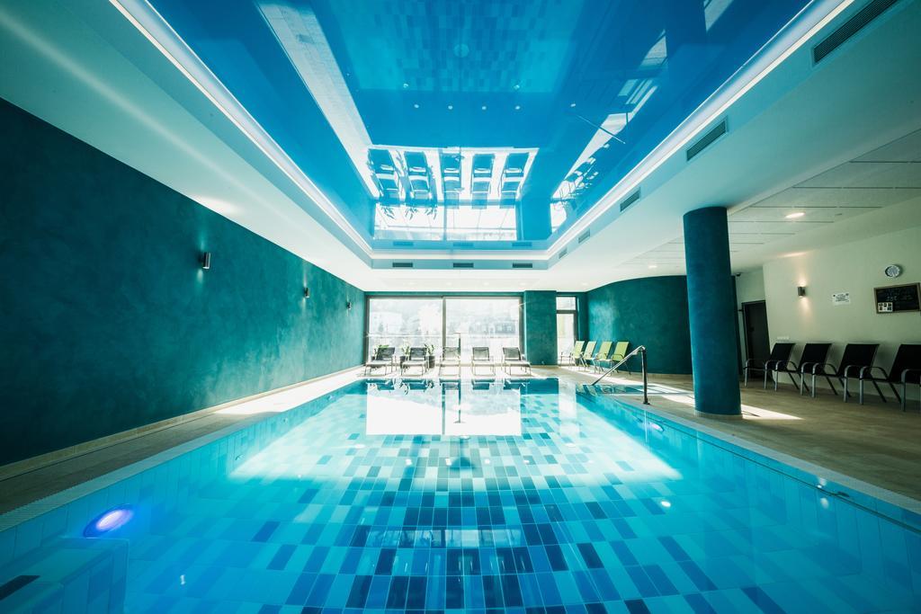 Wellness Hotel Panorama Trenčianske Teplice Exteriör bild